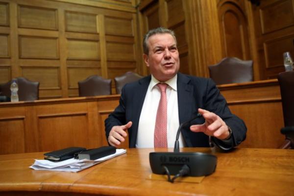 Διαψεύδει ο Πετρόπουλος τα περί διαγραφής αιτήσεων συνταξιοδότησης