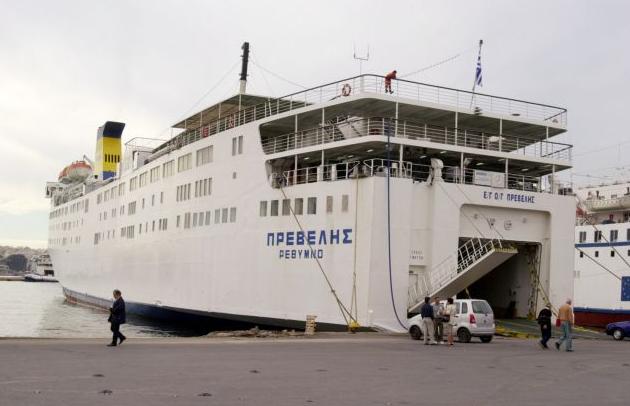 Πρόσκρουση του «Πρέβελης» στο λιμάνι Καρπάθου