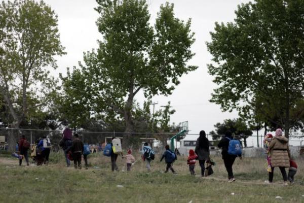 Αποχωρούν και οι τελευταίοι πρόσφυγες από τα Διαβατά