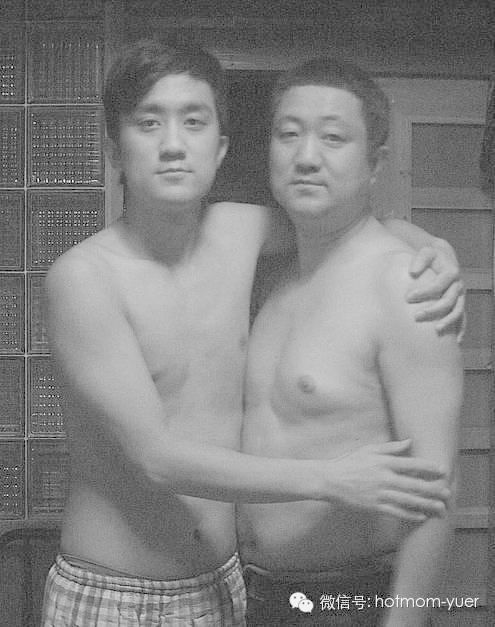 Πατέρας και γιος έβγαζαν την ίδια φωτογραφία για 26 χρόνια – Η συγκινητική τελευταία…