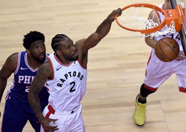 NBA: Λέοναρντ και Σιάκαμ «σκότωσαν» του 76ερς και πήραν προβάδισμα