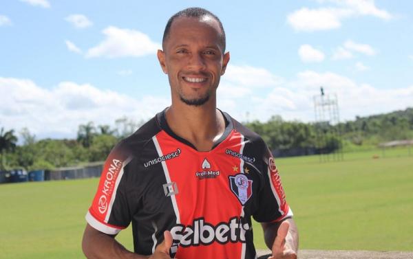 Λεάντρο Σαλίνο : Πού βρίσκεται ο πρώην παίκτης του Ολυμπιακού