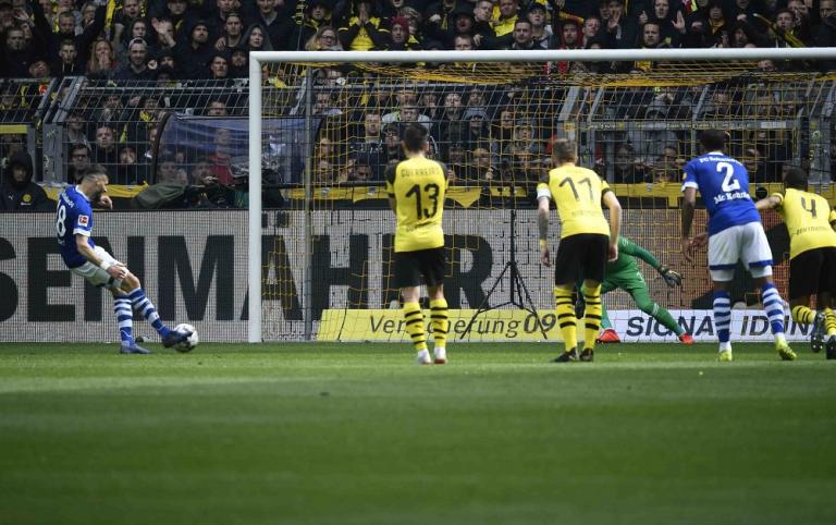 Ντόρτμουντ… τετέλεσται : Χάνει τον τίτλο, μετά την ήττα από τη Σάλκε