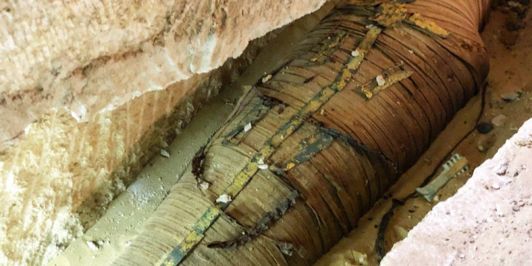 Συγκλονιστικό βίντεο αποκαλύπτει ζωντανά το άνοιγμα σαρκοφάγου στην Αίγυπτο