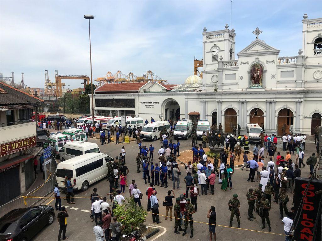 Μακελειό στη Σρι Λάνκα: 138 νεκροί και δεκάδες τραυματίες από εκρήξεις σε εκκλησίες και ξενοδοχεία