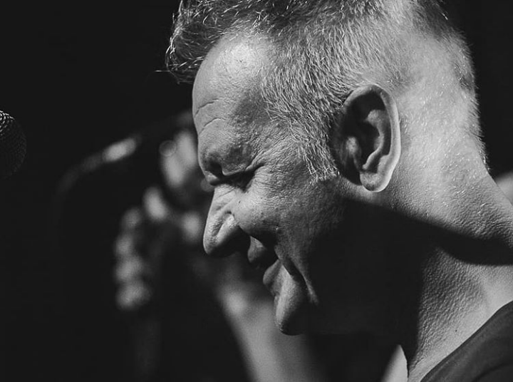 Χρήστος Θηβαίος : Η συγκλονιστική μάχη του με τον αλκοολισμό