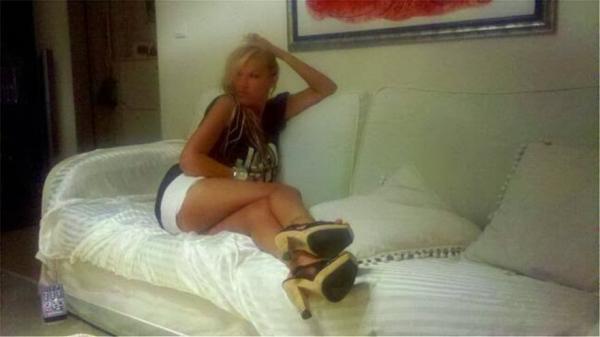 Για “ανθρωποφαγία” μιλά η γραμματέας του Μπόλαρη μετά την παραίτησή της