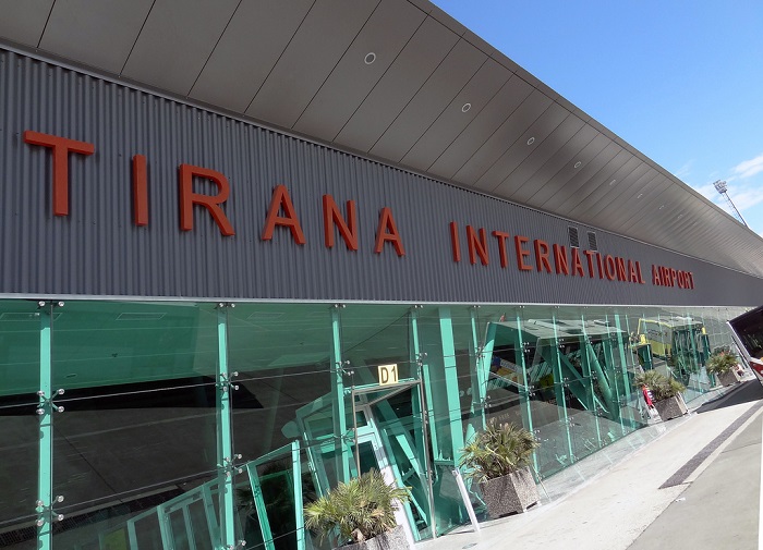 Εισβολή ένοπλων ληστών στο αεροδρόμιο Τιράνων – Ένας νεκρός
