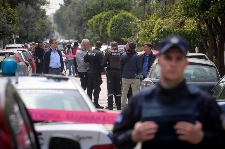 «Φως» στα αίτια της τραγωδίας στο Χαλάνδρι: Τι όπλισε το χέρι του παιδοκτόνου και αυτόχειρα