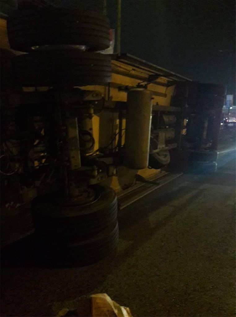 Νταλίκα ντελαπάρισε στην Αθηνών – Λαμίας