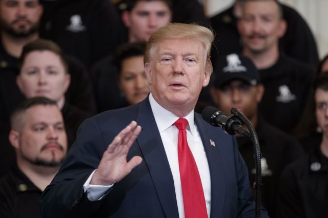 Δεν απαλλάσσει τον Τραμπ το πόρισμα Μάλερ – Για νίκη μιλούν οι δικηγόροι του