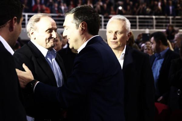 Τσίπρας σε απόγνωση: Κηρύσσει τον πόλεμο στη… συντήρηση με Τζουμάκα και Ραγκούση