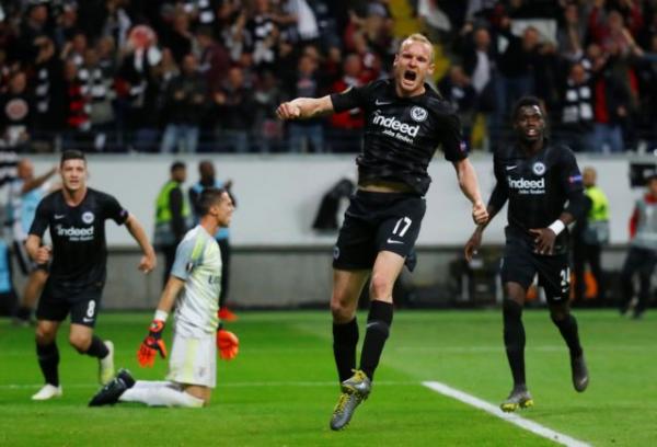 Με… σπρώξιμο η Άιντραχτ απέκλεισε Βλαχοδήμο, Σάμαρη