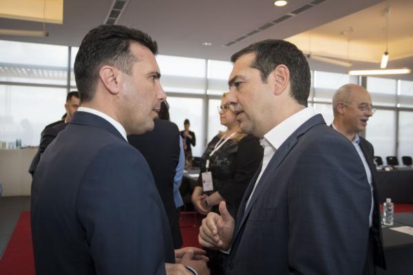 Ποιοι υπουργοί και επιχειρηματίες θα πάνε στα Σκόπια με τον Τσίπρα