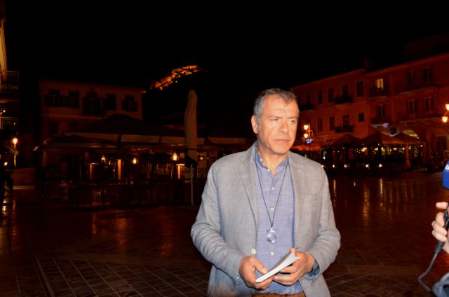 Θεοδωράκης για την Παναγία των Παρισίων : Βουβοί από θλίψη