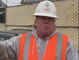 Είναι «φτυστός» ο Τραμπ: Δείτε το viral βίντεο