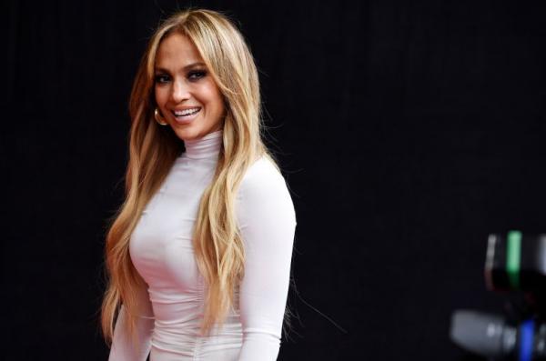 Η Τζένιφερ Λόπεζ θα υποδυθεί… τη στρίπερ