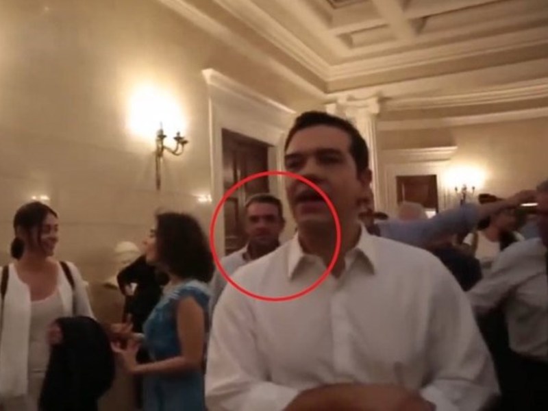 Ο Πετσίτης, τα θαλασσοδάνεια, οι συνειρμοί…