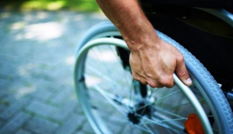 Τα άτομα με αναπηρίες στο επίκεντρο