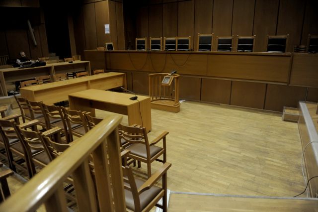 Διακόπηκε η δίκη για την απόπειρα δολοφονίας του προφυλακισμένου δικηγόρου