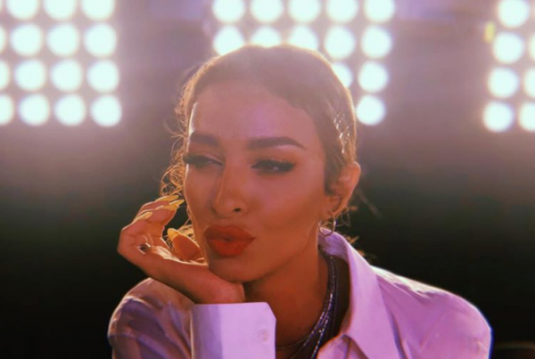 Στο Λονδίνο για το νέο της άλμπουμ η Ελένη Φουρέιρα