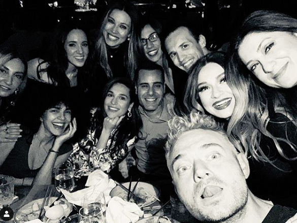 Σκορδά, Χρουσαλά, Σολωμού, Τερζή στα γενέθλια γνωστού κομμωτή