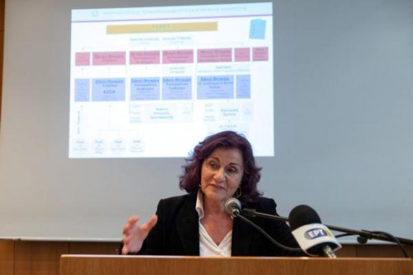 Η διαδικασία για υιοθεσίες και αναδοχές, σύμφωνα με τη νέα νομοθεσία