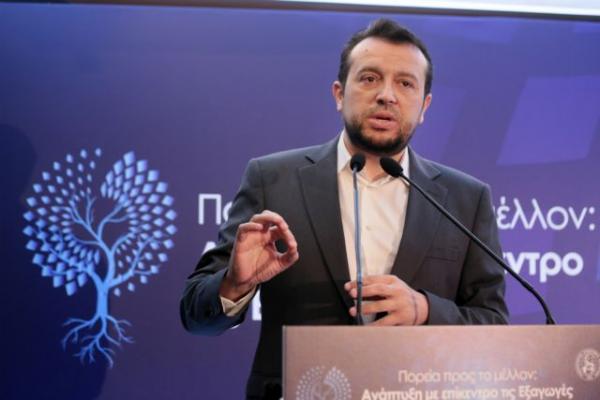 Με απόφαση Παππά 630.000 ευρώ στην ταινία του Γαβρά για το βιβλίο του Βαρουφάκη