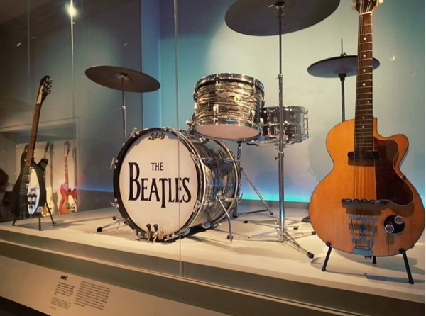 Σε ρυθμούς ροκ, το Μητροπολιτικό Μουσείο της Νέας Υόρκης