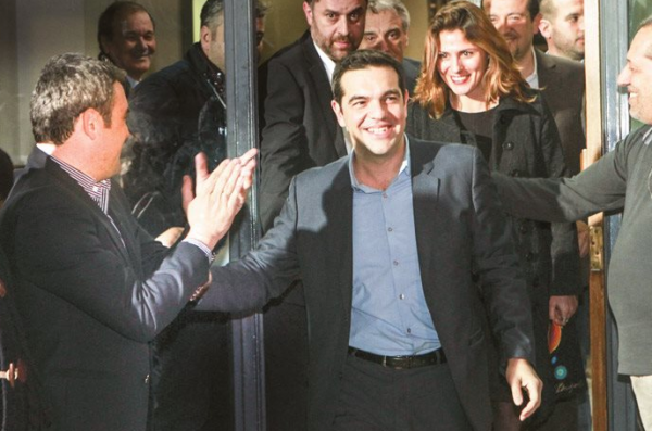 Πετσίτης: Ο «σερβιτόρος» που απειλεί να καταστρέψει την κυβέρνηση