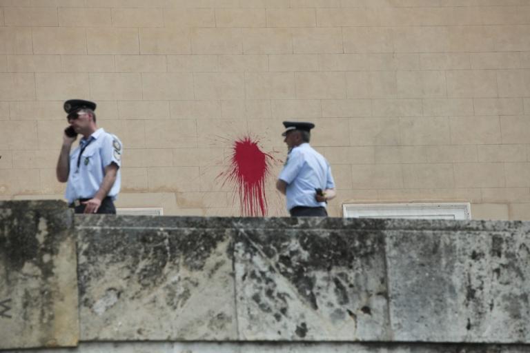 Παραιτηθείτε κύριε Βούτση!