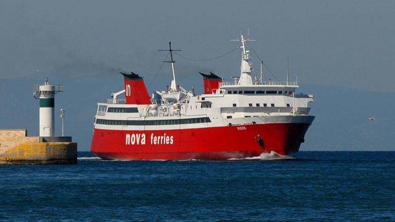 Μηχανική βλάβη στο επιβατηγό – οχηματαγωγό πλοίο «Φοίβος»