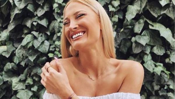 Ιωάννα Τούνη : Το δώρο του Παπαντωνίου για τους 11 μήνες σχέσης