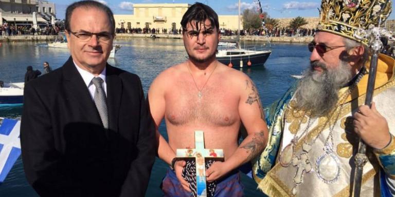 Θρήνος στο Ρέθυμνο: Έπιασε τον Σταυρό τα Θεοφάνεια, σκοτώθηκε την Πρωτομαγιά