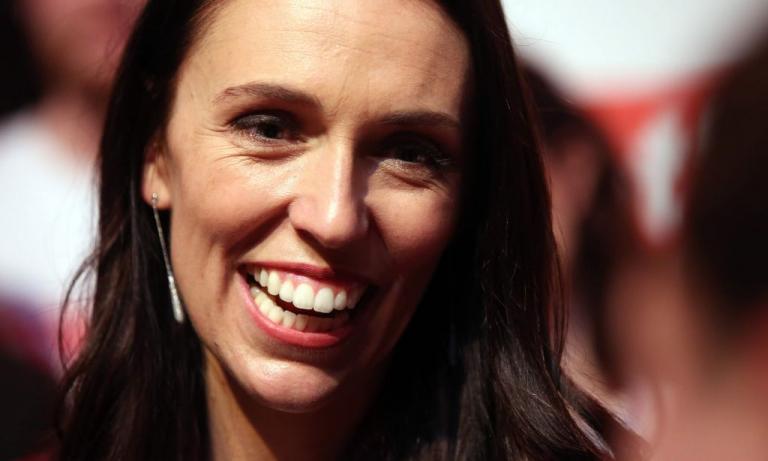 Άρντερν: «Αιφνιδιάστηκα από την πρόταση γάμου»