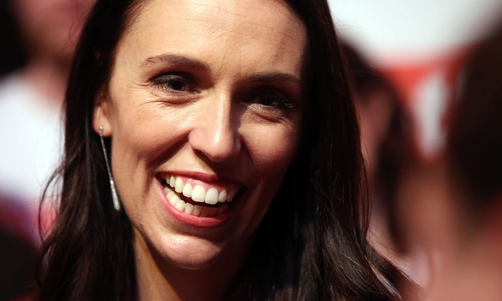 Άρντερν: «Αιφνιδιάστηκα από την πρόταση γάμου»