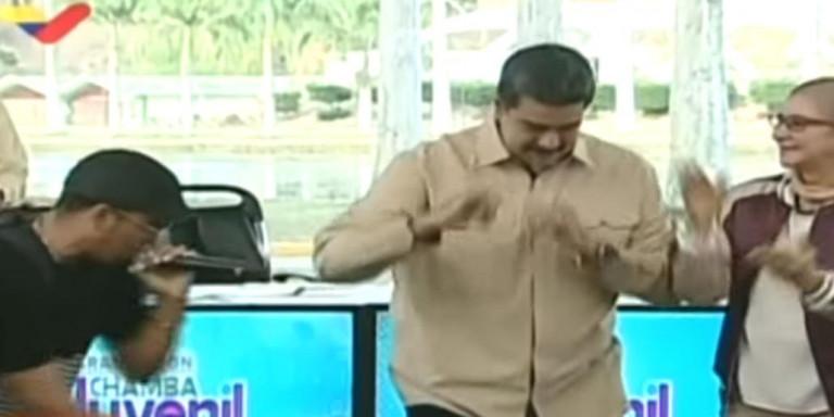 Μαδούρο: Χορός με ραπ την ώρα των εξεγέρσεων