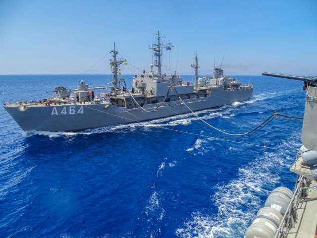 Πλοία του Πολεμικού Ναυτικού σε 19 λιμάνια της χώρας