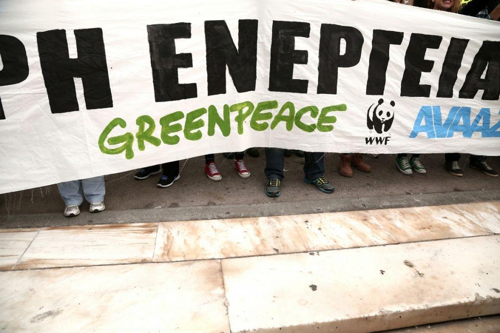 WWF κατά Σταθάκη: Fake news όσα λέει ο υπουργός για τις επιδόσεις της Ελλάδας στην ενέργεια