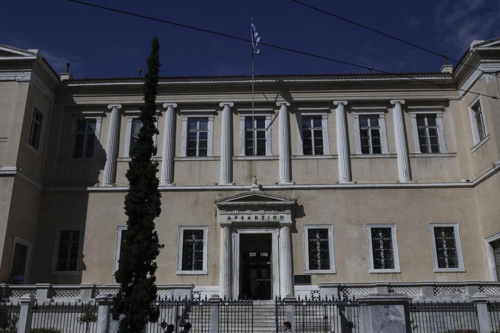 Οργή ΣτΕ για τη δημοσιοποίηση της απόφασης για τα δώρα στο Δημόσιο