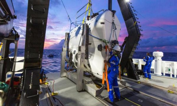 Ρεκόρ κατάδυσης στην Τάφρο των Μαριανών