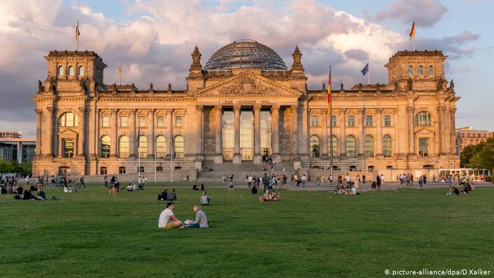 Νευρικότητα στο Βερολίνο ενόψει ευρωεκλογών