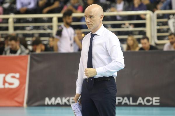 Μπενίτεθ: «Κάναμε σημαντικό βήμα για το πρωτάθλημα»