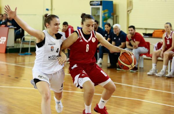 Ο Ολυμπιακός διέλυσε τον ΠΑΟΚ (89-37) και αγκάλιασε το νταμπλ