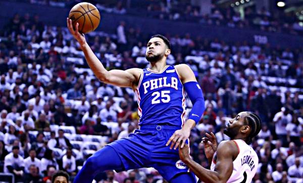 Οδεύει προς Λος Άντζελες ο Σίμονς