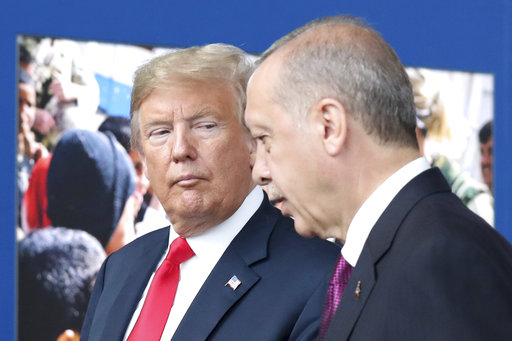 Μπορεί ο Τραμπ να πάει στην Τουρκία με τόσο πολλά μέτωπα ανοικτά;