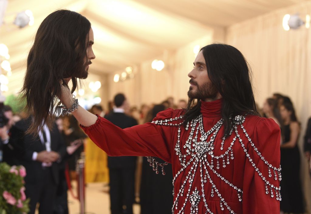 Ο Jared Leto στο κόκκινο χαλί με το… κεφάλι του