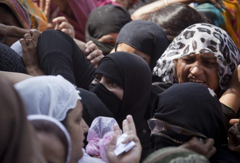 Σοκ στο Πακιστάν: Πάνω από 400 άνθρωποι θετικοί στο HIV- Λόγω μολυσμένης σύριγγας γιατρού