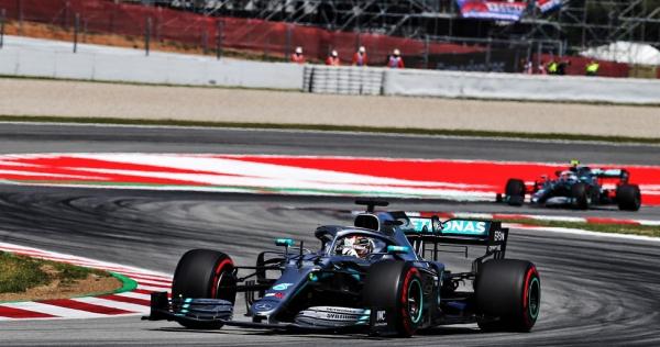 Super Mercedes – πρώτος ο Χάμιλτον