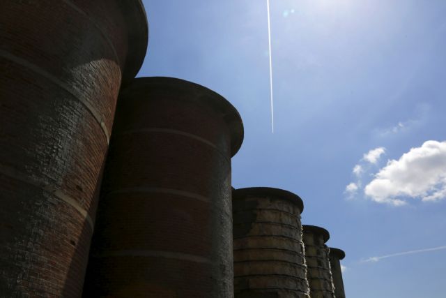 Editorial Ta Nea: Bombshells